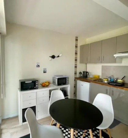 Appartement Comfortable In A With Pool La Rochelle (Charente-Maritime)